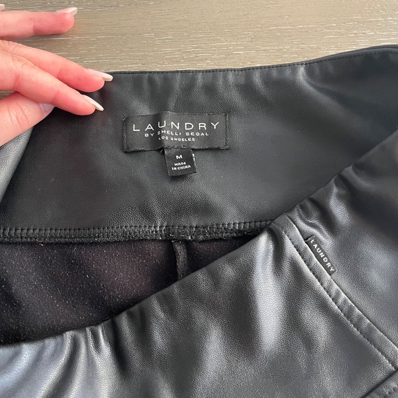 Black Leather Leggings - Picture 3 of 10